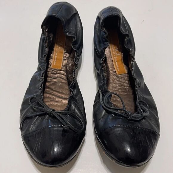 AGL Attilio Giusti Leombruni Black Ballet Flat - Picture 2 of 15
